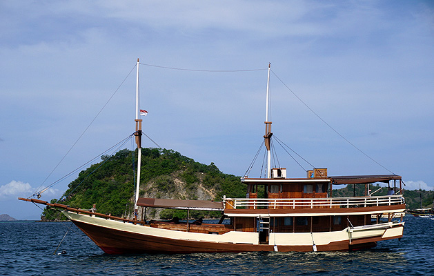 Phinisi boat in Komodo